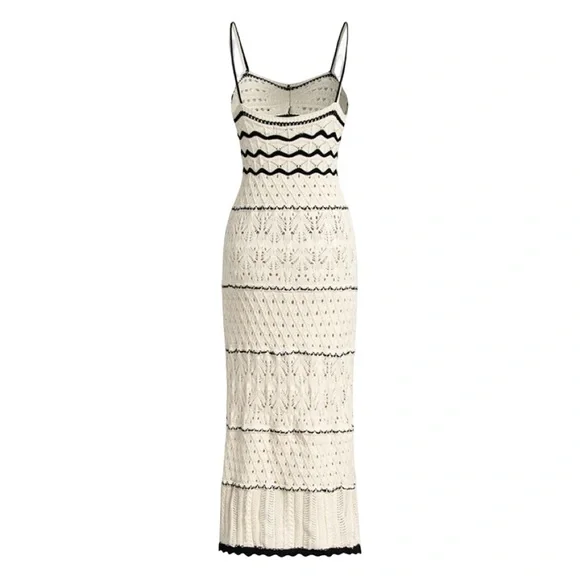 Elegant Cream and Black Knit Dress - Picture 3 of 16